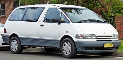 Toyota Tarago Photo Gallery #5/10