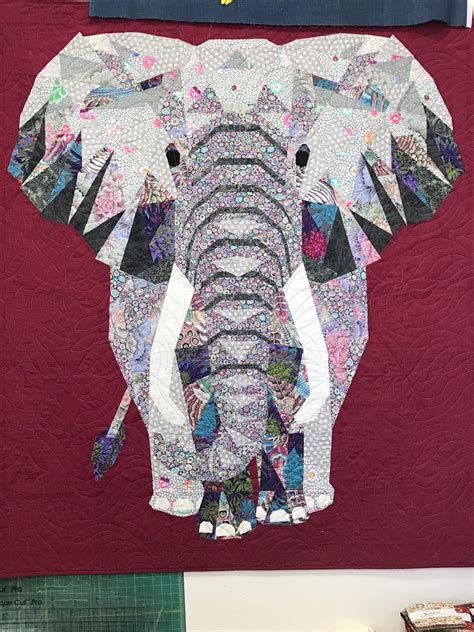 Pin by Sharon Wright on Quilts I like | Animal quilts, Elephant quilt ...