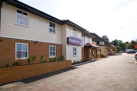 PREMIER INN LONDON TWICKENHAM EAST HOTEL - Updated 2022