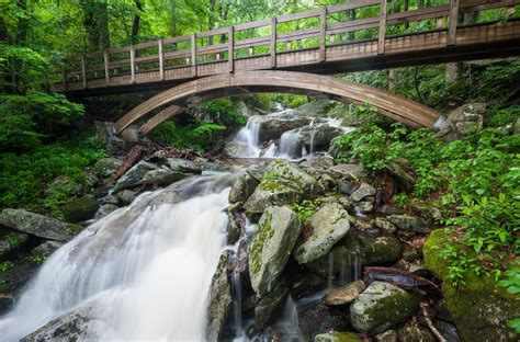 30 Beautiful North Carolina Waterfalls (for Your Bucket List!)