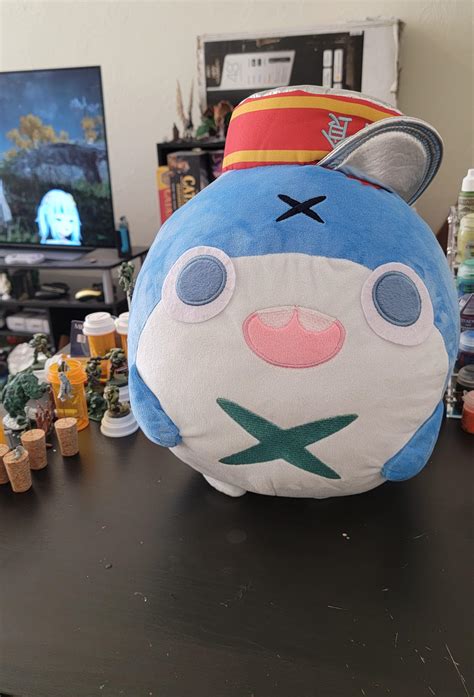 Finally got my Bloop plushy! : r/Hololive