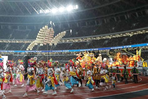 Small ceremony and unique relay help to open Tokyo 2020 Olympic Stadium