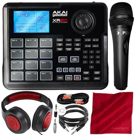 Akai Professional XR20 Beat Production Station Drum Machine with 12 ...