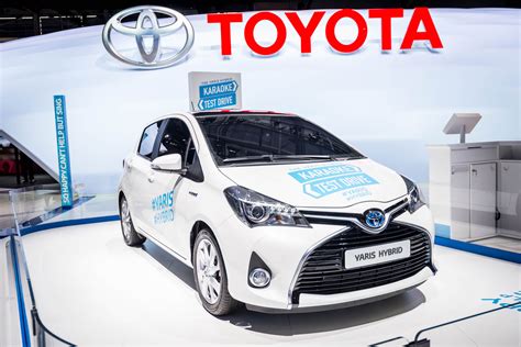 Toyota at the Paris Motor Show: Hybrid Crossovers, Fuel Cell Sedans ...