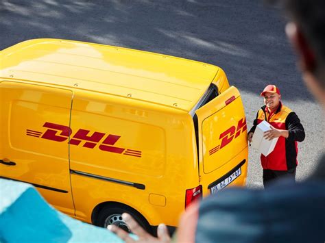 DHL Express - Fast. Door-to-Door. Courier-Delivered - United Kingdom