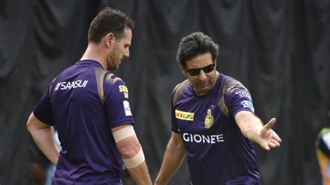 Kolkata Knight Riders bowling coach Wasim Akram to skip IPL 2017 | Crickit