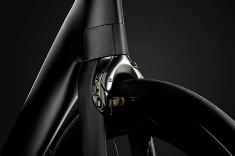 2016 Trek Madone 9 on Behance