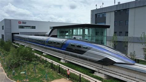 China debuts world's fastest Maglev train | CNN