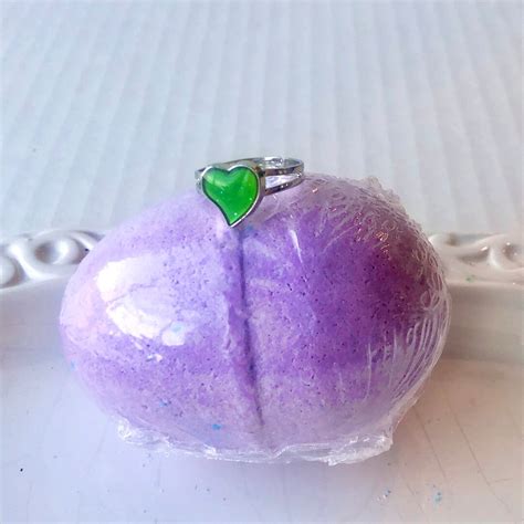 Mood Ring Bath Bomb Heart Shaped Mood Ring Surprise Inside - Etsy