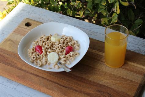 Cereal Bowl – Cheerios with Strawberries & Bananas | Just Dough It!