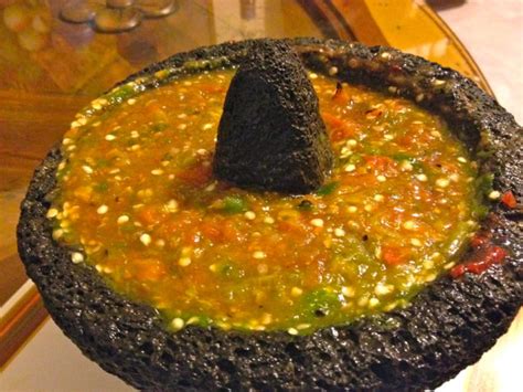 Molcajete salsa - toyoulaneta