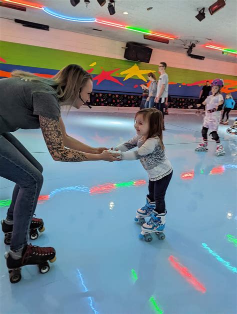 Beginner Skate Lessons Drop-in - Tarry Hall Roller Skating Rink