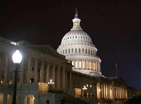 U.S. risks debt default in early June, congressional budget office agrees