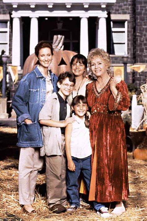 'Halloweentown' cast: Where are they now? | EW.com