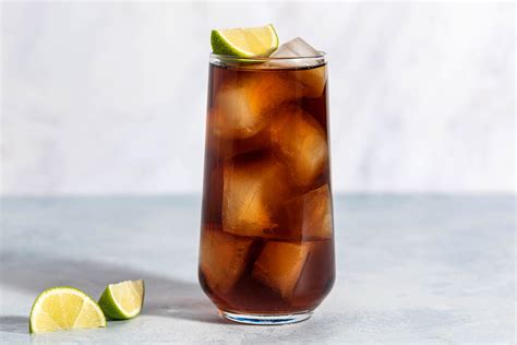 Classic Rum and Coke Recipe: How to Make It