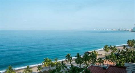 Puerto Vallarta- How I quit my job and moved here. Mexico Country, Retirement Decorations, Expat ...