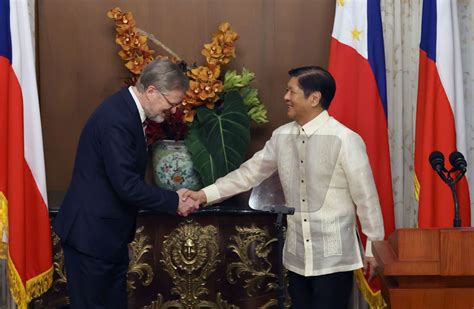 Why did Czech Republic PM Petr Fiala visit Manila?