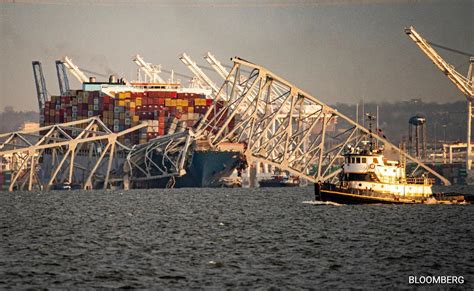 US City In "State Of Emergency" As Bridge Collapses Due To Ship Collision