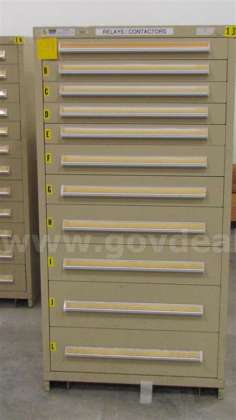 Vidmar Cabinet - 11 Drawer | GovDeals