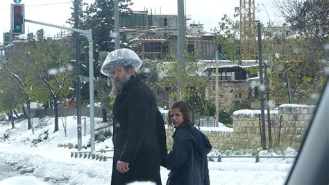 Snow in Israel 2013: Unusually Heavy Snowfall Blankets Israel ...