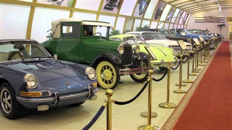 Kuwait's Historical, Vintage & Classic Cars Museum - YouTube