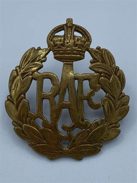 WW2 Brass Officer RAF Royal Air Force Cap Badge