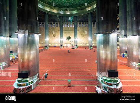 Interior of the Istiqlal Mosque, or Masjid Istiqlal, (Independence Mosque), Jakarta, Indonesia ...