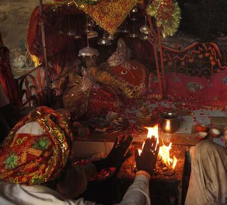 Hinglaj Mata Temple Pictures in Baluchistan in Pakistan | Hindu Blog