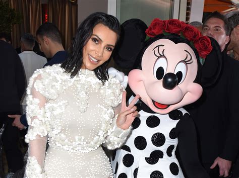 The Kardashian Disneyland Trip Apparently Involved Line Cutting | Glamour