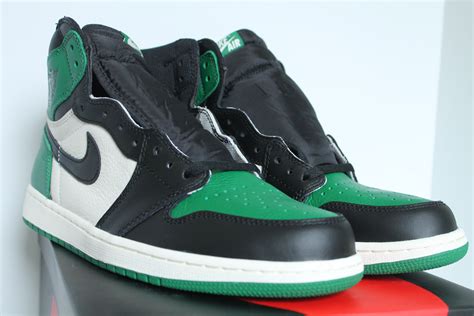 AuthentKicks | Air Jordan 1 Retro High OG – Pine Green