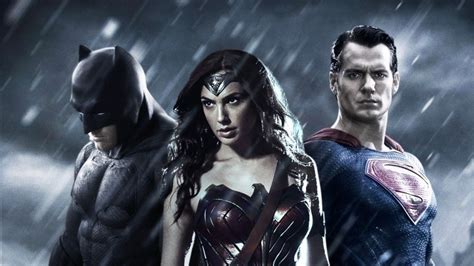 Batman V Superman Easter Eggs You Probably Missed