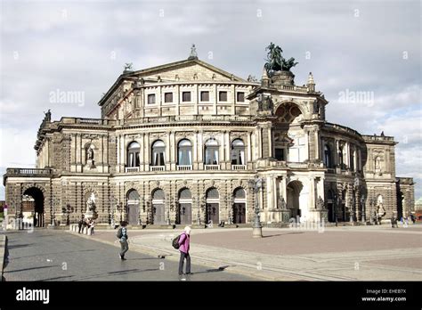 DRESDEN - SEMPEROPER Stock Photo - Alamy