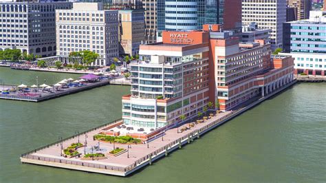 9 Best Hotels In Jersey City | Stay near Manhattan on a budget