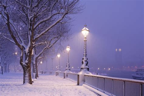 london christmas snow | Snow photography, London christmas, London snow