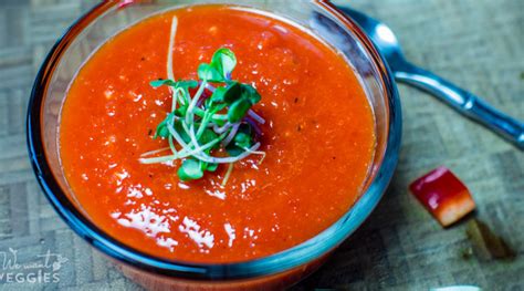 Sweet Red Pepper Sauce: Kick Up Your Veggies! - We Want Veggies