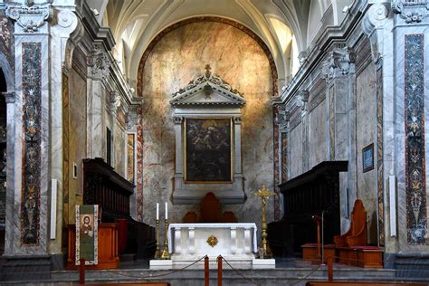 Ostuni - Cathedral; Inside (1) | Trulli | Pictures | Italy in Global ...