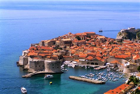 World Visits: Dubrovnik - Popular Tourist Attraction, Croatia