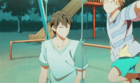 Anime Hug GIF - Anime Hug Friends - Discover & Share GIFs