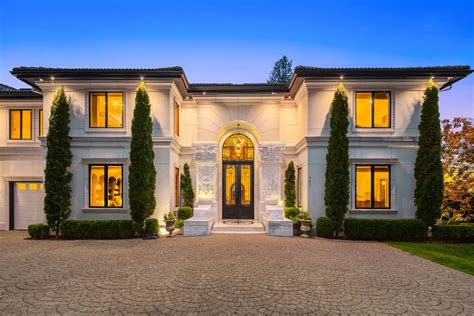 Property Watch: Inside Russell Wilson and Ciara's Bellevue Home ...