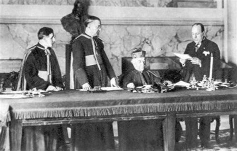 Signing the Lateran Treaty