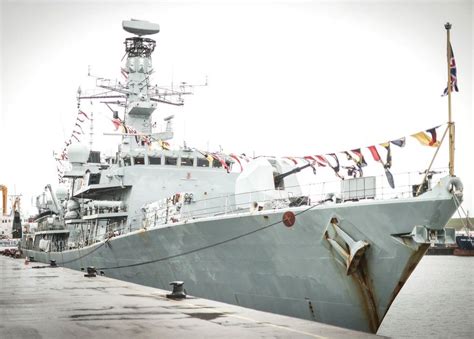 HMS Montrose visits affiliated hometown for final time - BBC News