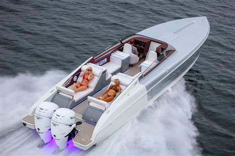 High-Performance Speed Boats: The Ultimate Guide - Boat Trader Blog