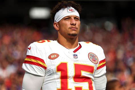 Patrick Mahomes Is 'Definitely' Interested in Flag Football at 2028 ...