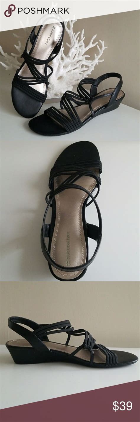 NEW- Naturalizer Black Sandals | Black sandals, Naturalizer shoes ...