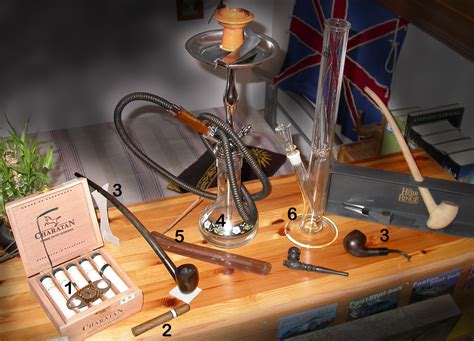 Archivo:Smoking equipment.jpg - Wikipedia, la enciclopedia libre