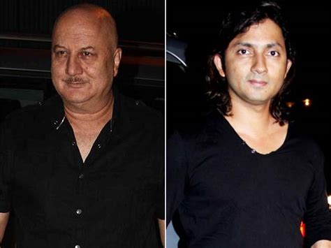 Anupam Kher vs Shirish Kunder in Mini Twitter Battle Over Aamir Khan