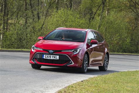 Toyota Corolla Touring Sports review 2024 | DrivingElectric