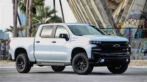 2019 chevy silverado: 2019 Chevy Silverado On Rims