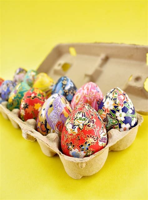 This tutorial will show you how to make gorgeous origami paper covered Easter eggs that are so ...