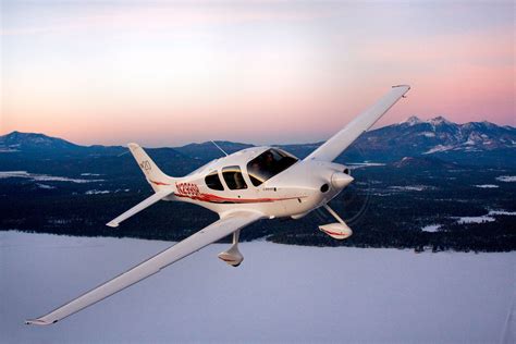 Cirrus SR20 - Plane & Pilot Magazine